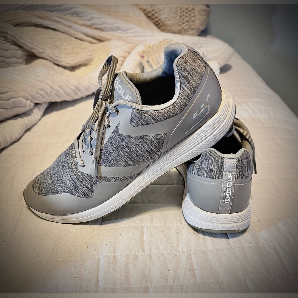 Sketchers GoGolf Torque Twist Women’s Pro Gray & Light Gray Golf Sneakers, Sz 9